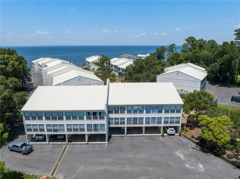 Dreaming of the Bay Life? This beautifully updated condo is - Beach Condo for sale in Fairhope, Alabama on Beachhouse.com