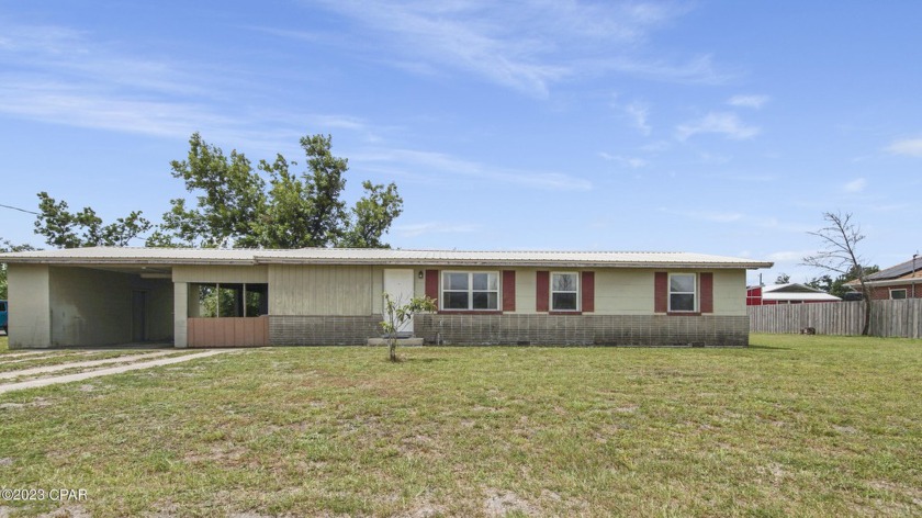 Large home on a huge corner lot - just under 1/2 acre! Zoned - Beach Home for sale in Panama City, Florida on Beachhouse.com