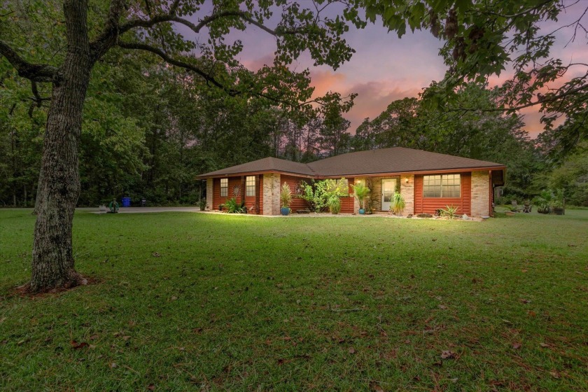Just Minutes From Historic Downtown St. Augustine,This Nearly - Beach Home for sale in St Augustine, Florida on Beachhouse.com