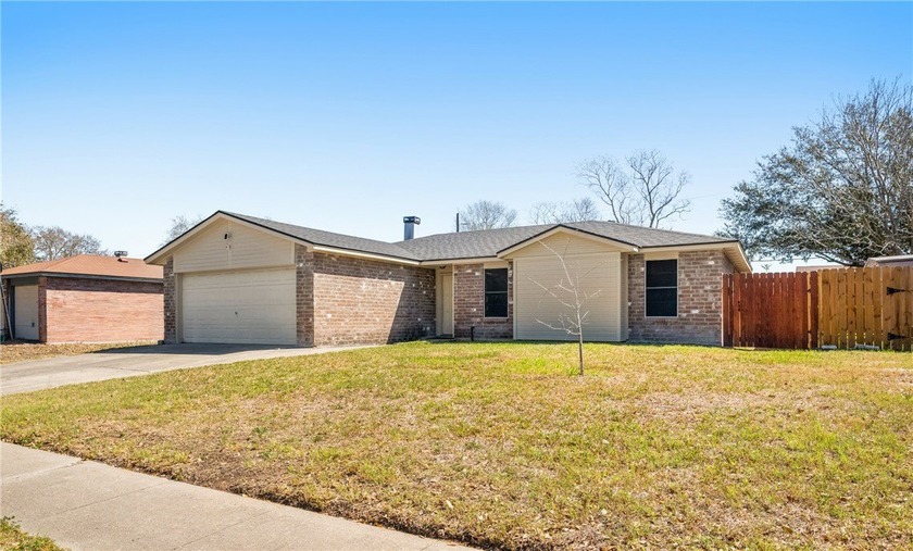 Prime Investor Opportunity - Price Already Bakes in Repair Costs - Beach Home for sale in Corpus Christi, Texas on Beachhouse.com