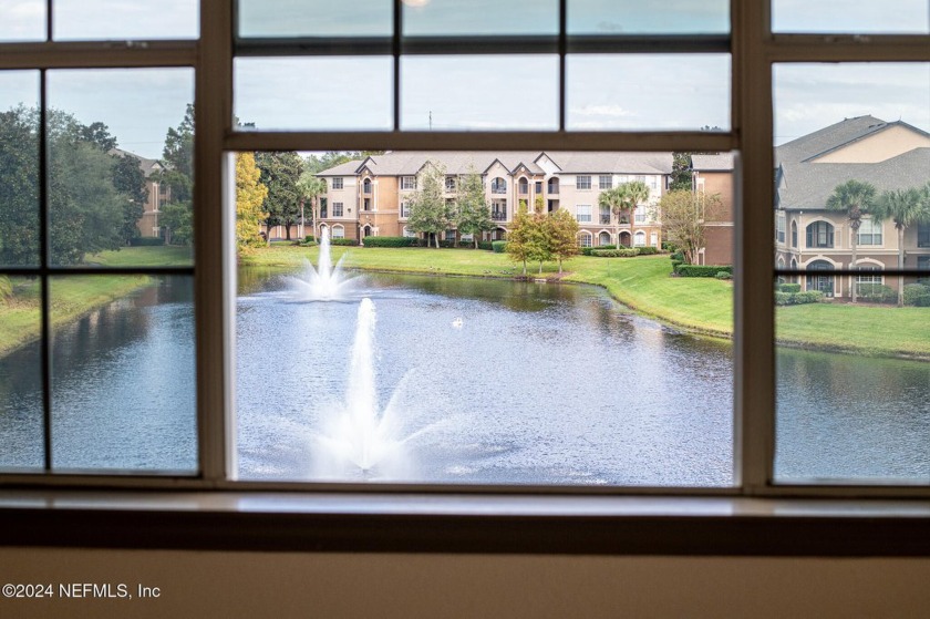 Light-Filled Luxury Condo with Stunning Lake Views

Experience - Beach Condo for sale in Jacksonville, Florida on Beachhouse.com