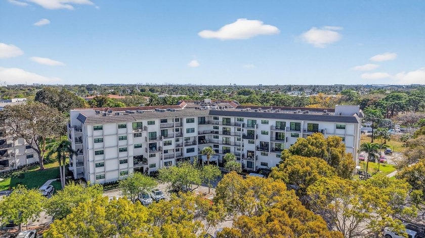 Available for financing with only 5% down (and 3% for qualifying - Beach Condo for sale in Fort Lauderdale, Florida on Beachhouse.com