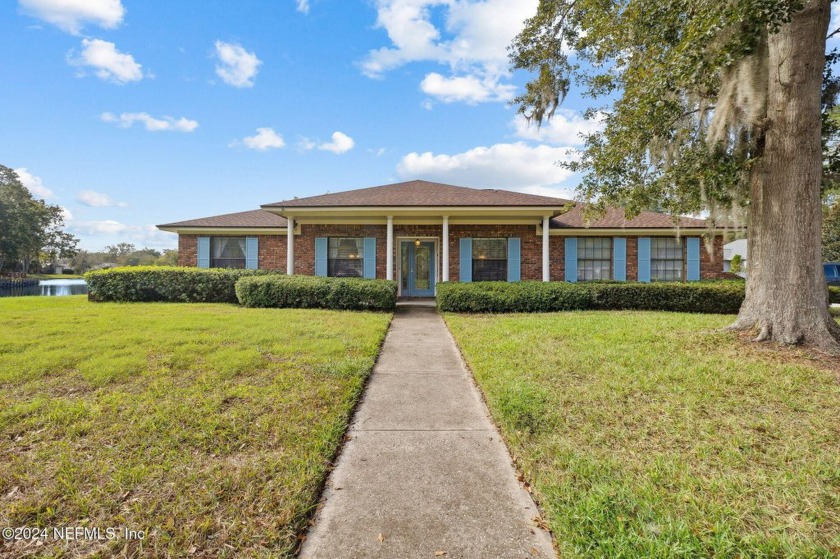 Discover comfort and convenience in this former model home - Beach Home for sale in Jacksonville, Florida on Beachhouse.com