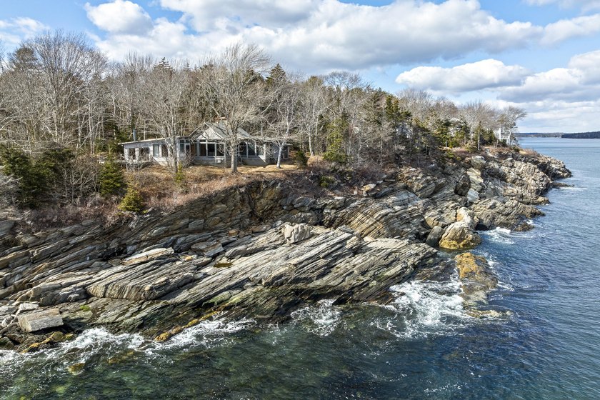 Perched dramatically above the bold Atlantic, this striking - Beach Home for sale in South Bristol, Maine on Beachhouse.com