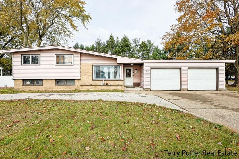 Charming 3-bedroom, 1.5-bath tri-level home located at 862 - Beach Home for sale in Norton Shores, Michigan on Beachhouse.com