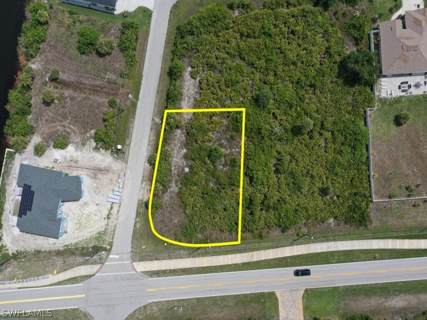 South Gulf Cove oversized corner lot offering access to the bay - Beach Lot for sale in Port Charlotte, Florida on Beachhouse.com