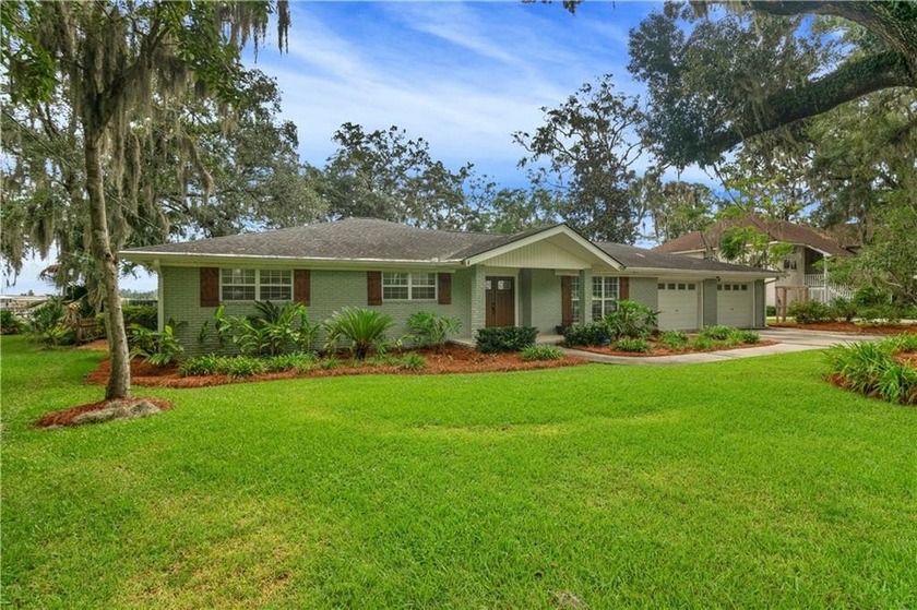 Are you looking for a coastal dream house on deep water with a - Beach Home for sale in Brunswick, Georgia on Beachhouse.com