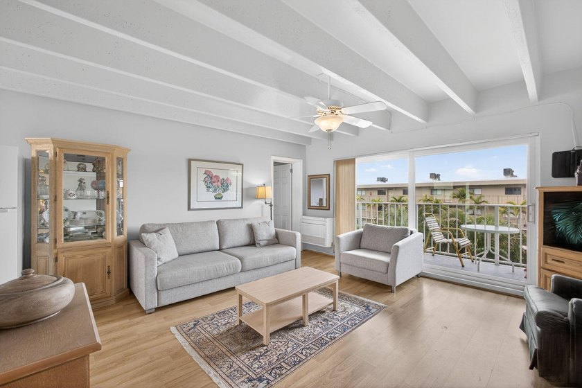 Exceptional value describes this top-floor unit at Tropicana - Beach Condo for sale in South Palm Beach, Florida on Beachhouse.com