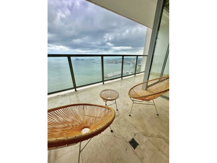 A Landmark of Luxury Living in Panama City

Yoo Panama is an - Beach Home for sale in Panamá,  on Beachhouse.com