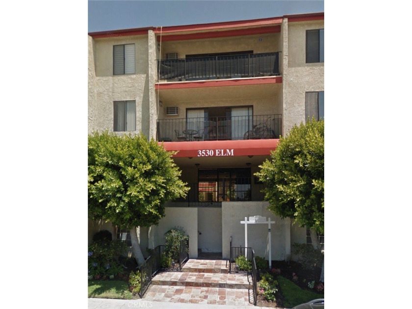 Turn-key investment opportunity in the gated Bixby Elm - Beach Condo for sale in Long Beach, California on Beachhouse.com