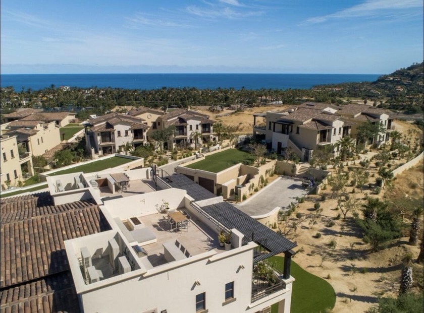 Discover luxury in this 2BR/2BA Palmilla Dunes Penthouse Condo - Beach Condo for sale in San Jose Corridor,  on Beachhouse.com
