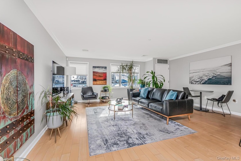 Welcome to 1490 Outlook Ave 1D at Sunset Cove! Immaculate 2 - Beach Condo for sale in Bronx, New York on Beachhouse.com