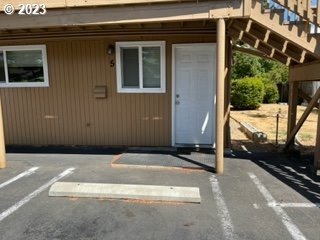 Completely renovated urban oasis in Old Town Florence! Discover - Beach Condo for sale in Florence, Oregon on Beachhouse.com