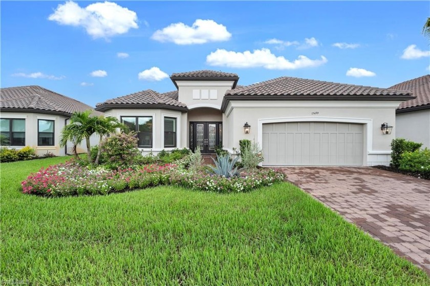 Exquisite single-family Pallazio residence, meticulously - Beach Home for sale in Naples, Florida on Beachhouse.com