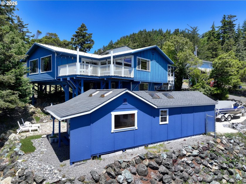 Remodeled 1,954 sq. ft. home offering character, comfort, and - Beach Home for sale in Gold Beach, Oregon on Beachhouse.com