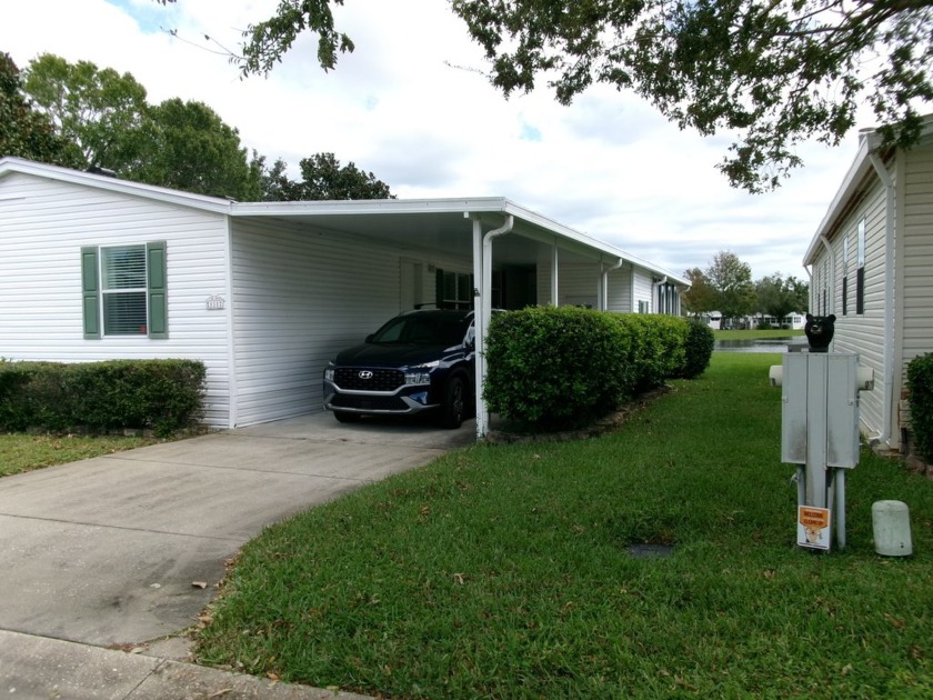 Gorgeous home with sprawling Florida room featuring amazing - Beach Home for sale in Ormond Beach, Florida on Beachhouse.com