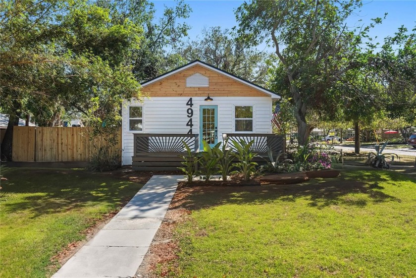 NEW PRICE!!! Coastal beach bungalow, 3 bed, 2 bath, built in - Beach Home for sale in Gulfport, Florida on Beachhouse.com