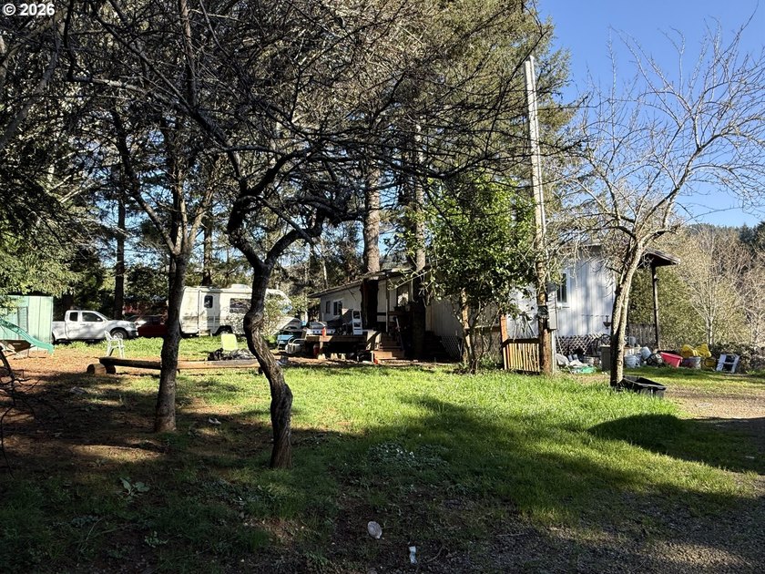 Country property that has two single wide homes in poor - Beach Home for sale in Brookings, Oregon on Beachhouse.com