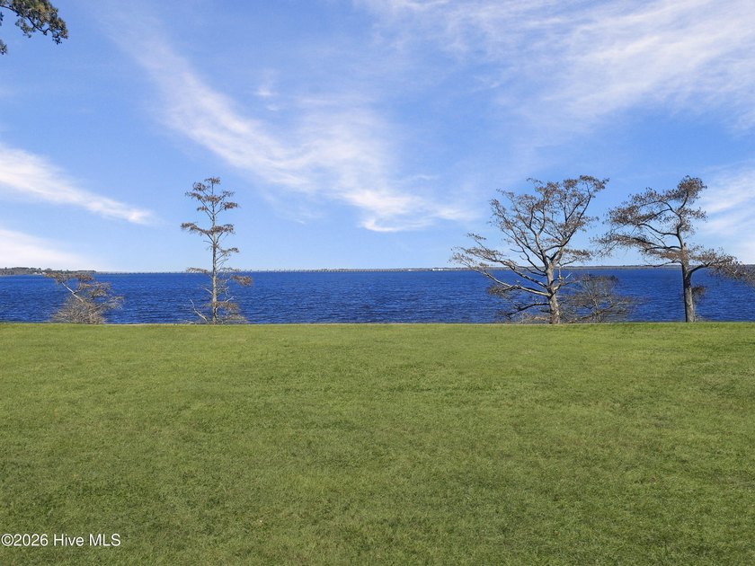 JUST LISTED, this prime soundfront low maintenance cottage lot - Beach Lot for sale in Merry Hill, North Carolina on Beachhouse.com