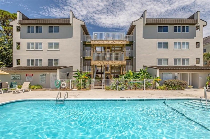 Live your coastal dream in this beautifully remodeled 2-bedroom - Beach Condo for sale in Saint Simons, Georgia on Beachhouse.com