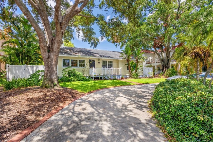 FABULOUS Old Pasadena home on the market for the first time in - Beach Home for sale in St. Petersburg, Florida on Beachhouse.com