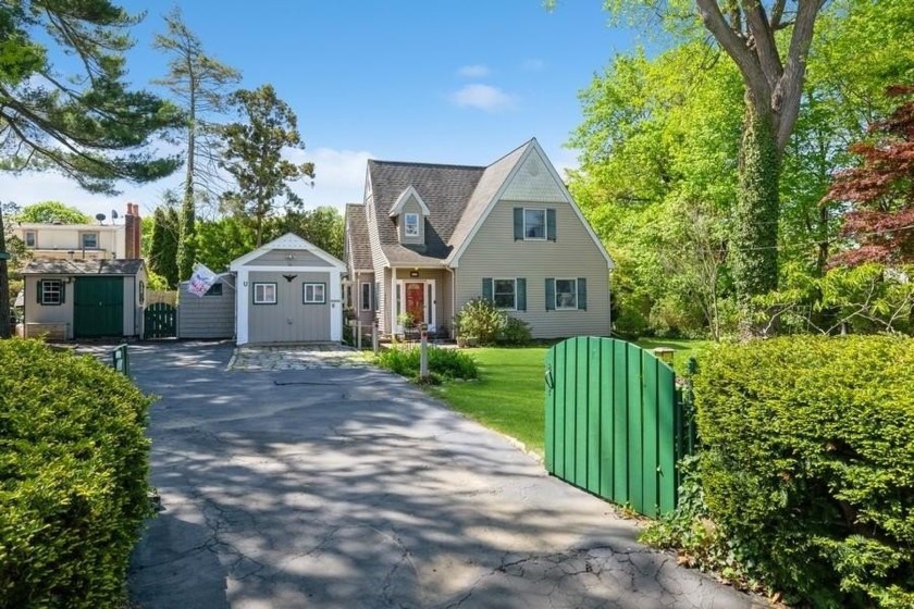 Welcome to this charming and lovingly maintained home, nestled - Beach Home for sale in Glen Cove, New York on Beachhouse.com