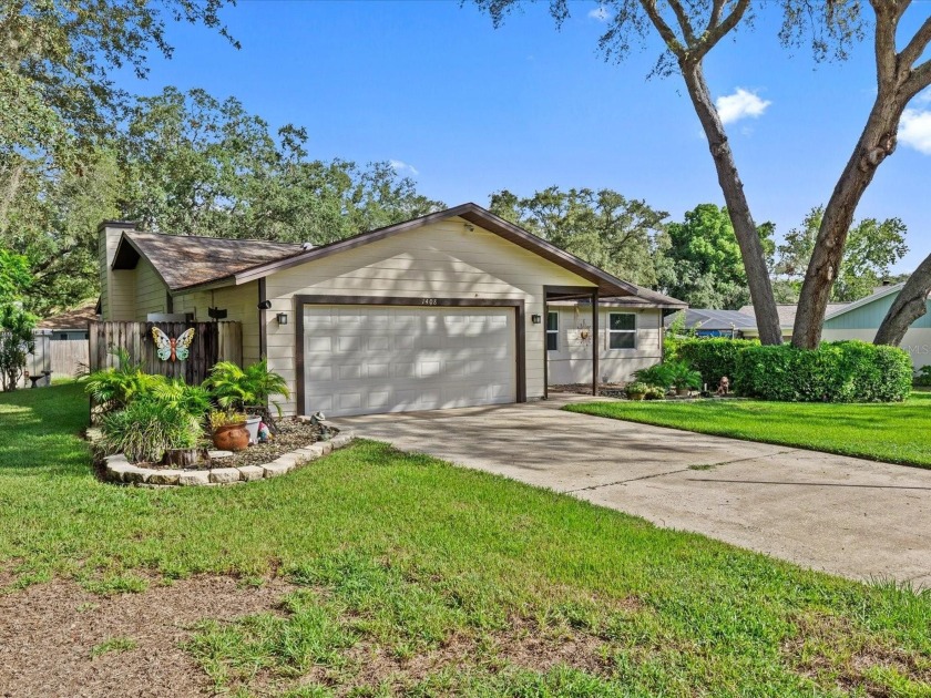 Under contract-accepting backup offers. Don't Miss This Hidden - Beach Home for sale in Tarpon Springs, Florida on Beachhouse.com