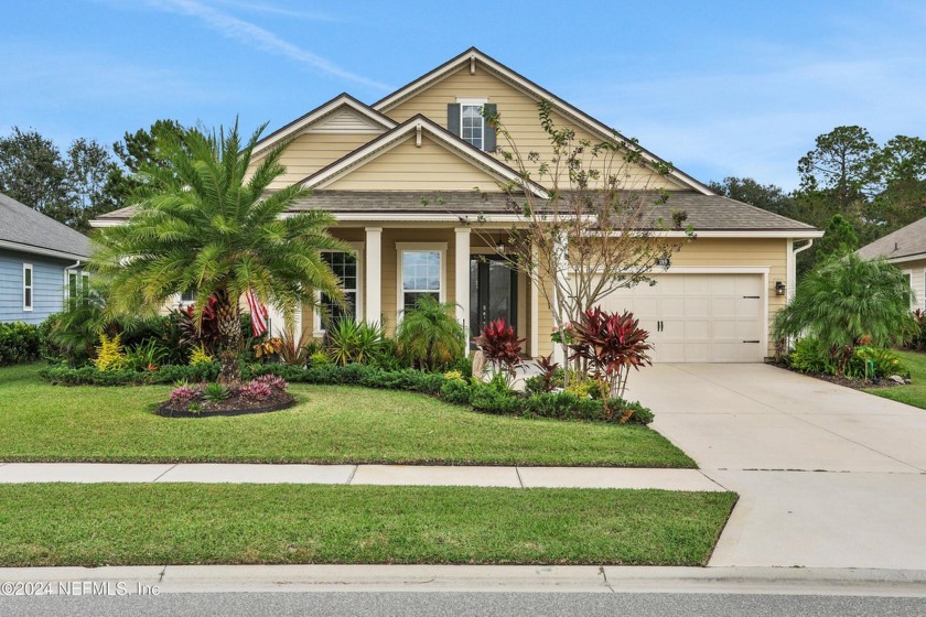 Beautiful 4 bed+Office/ 3 bath home built by Providence Homes - Beach Home for sale in St Augustine, Florida on Beachhouse.com