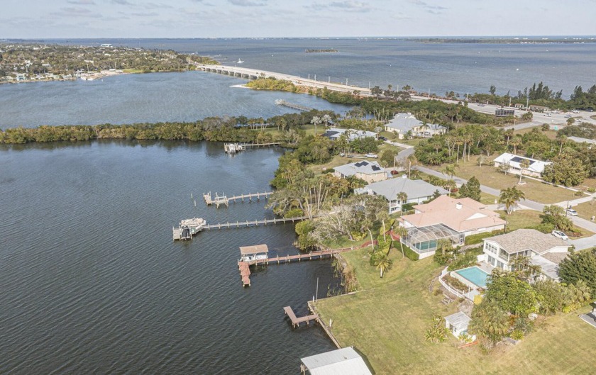 Searching for premier waterfront? Panoramic water front! - Beach Home for sale in Sebastian, Florida on Beachhouse.com