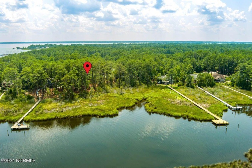 *NEW PRICE* Build your WATERFRONT dream home in New Bern within - Beach Lot for sale in New Bern, North Carolina on Beachhouse.com