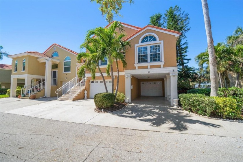 Welcome to this stunning three-bedroom, two-bath townhouse in - Beach Townhome/Townhouse for sale in St. Petersburg, Florida on Beachhouse.com