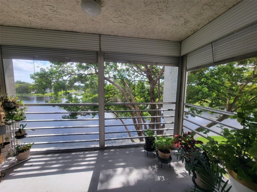 From the moment you enter the unit, you can feel the relaxing - Beach Condo for sale in Davie, Florida on Beachhouse.com