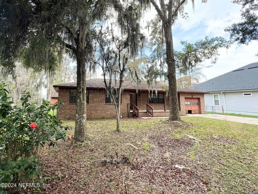 Discover a Riverside retreat on the St. Johns River! This 3 - Beach Home for sale in St Augustine, Florida on Beachhouse.com