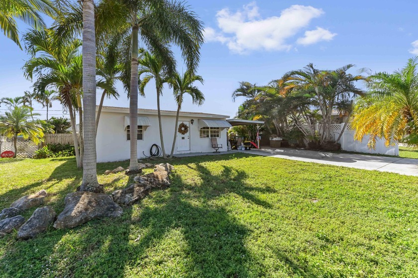 Discover the essence of relaxed Florida living in this charming - Beach Home for sale in Lake Worth, Florida on Beachhouse.com