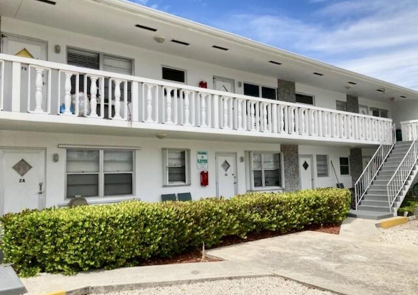 Highlights - Individual deeds & meters - Mixed-use zoning - Beach Lot for sale in Lake Worth Beach, Florida on Beachhouse.com