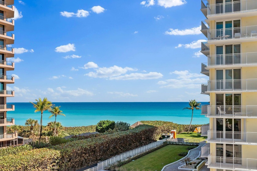 Stunning ocean views from every room in this beautiful corner - Beach Condo for sale in Juno Beach, Florida on Beachhouse.com