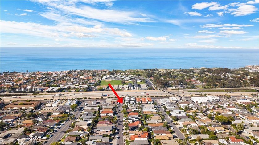 ***Charming Beach Bungalow Duplex in Southwest San Clemente***
 - Beach Townhome/Townhouse for sale in San Clemente, California on Beachhouse.com