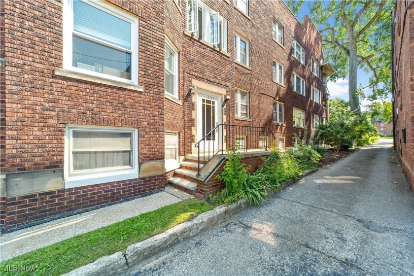 Nestled in the treetops with greenery views is this terrific - Beach Condo for sale in Cleveland Heights, Ohio on Beachhouse.com