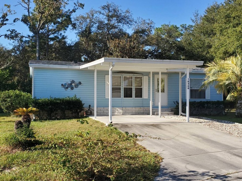 THIS HOME IS ON LEASED LAND WITH A MONTHLY LOT RENT OF $677, IF - Beach Home for sale in Homosassa, Florida on Beachhouse.com