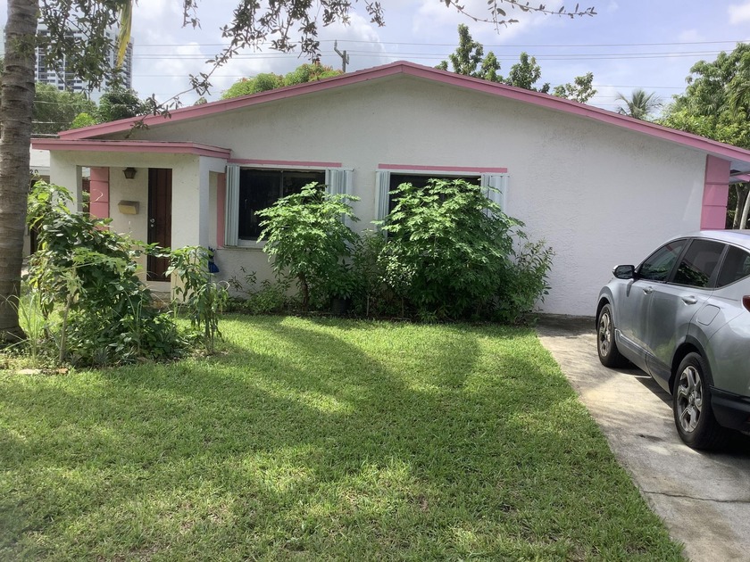 Excellent opportunity for first-time homebuyers and investors - Beach Home for sale in West Palm Beach, Florida on Beachhouse.com