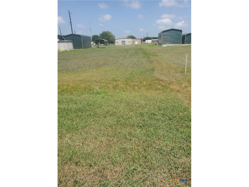 Interior lot (60'x110') with public water/sewer taps on site & - Beach Lot for sale in Seadrift, Texas on Beachhouse.com