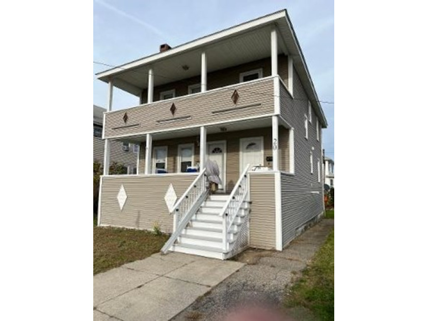 Well maintained and updated 2 Family in convenient Kenberma - Beach Home for sale in Hull, Massachusetts on Beachhouse.com
