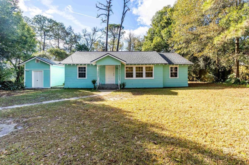 SELLER FINANCING AVAILABLE - Attention Investors!! Looking to - Beach Home for sale in Mobile, Alabama on Beachhouse.com