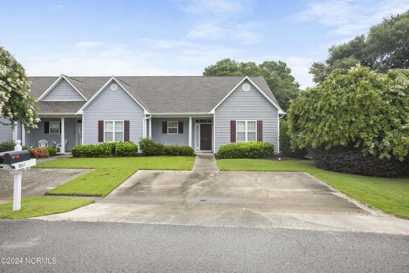 Welcome to this adorable patio townhome located on the par 3 - Beach Townhome/Townhouse for sale in Southport, North Carolina on Beachhouse.com