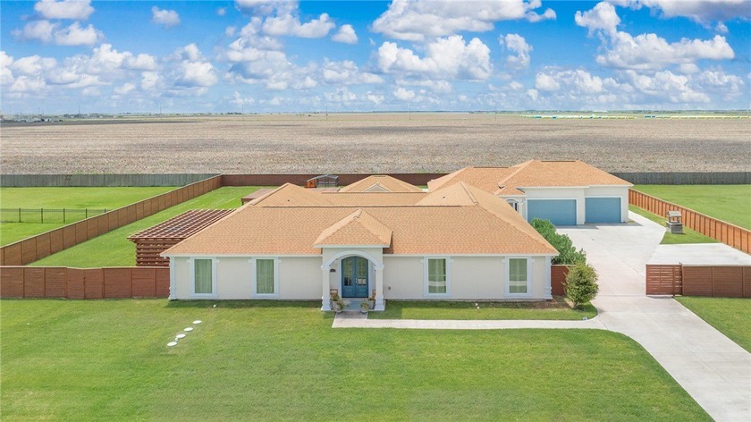 Don't miss this exceptional property in the highly sought-after - Beach Home for sale in Corpus Christi, Texas on Beachhouse.com