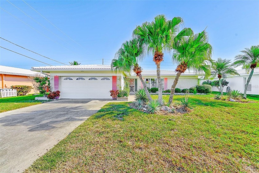 Under contract-accepting backup offers. Welcome to 10421 - Beach Home for sale in Largo, Florida on Beachhouse.com