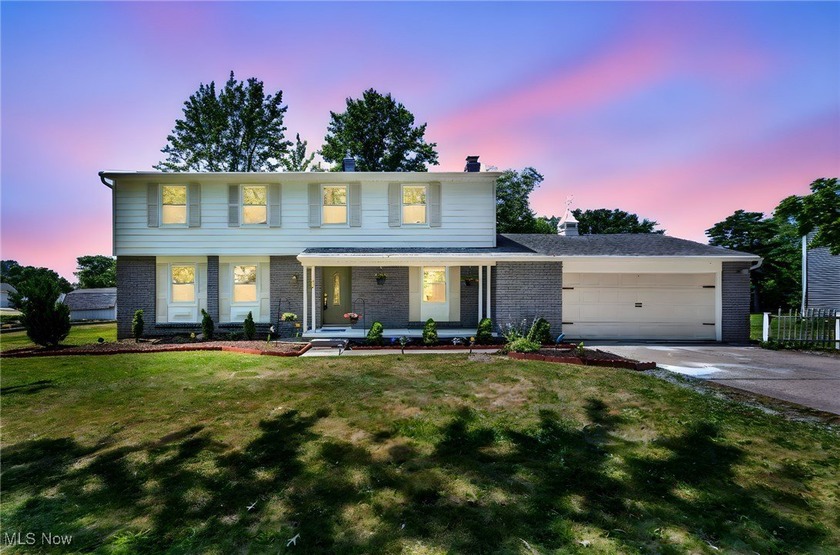 WELCOME HOME! - A beautifully updated 4-bedroom, 3-bathroom home - Beach Home for sale in Mentor, Ohio on Beachhouse.com