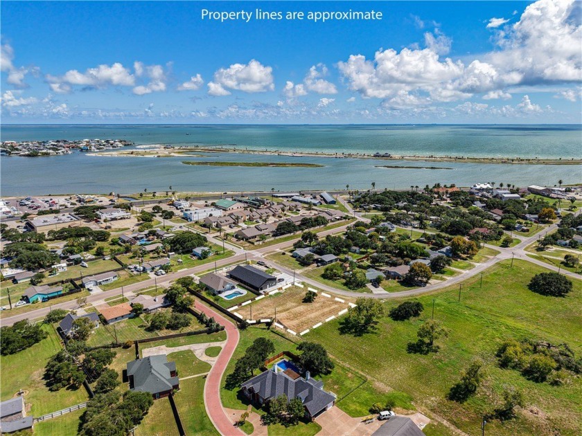 Looking for the perfect spot to build your dream home or invest - Beach Lot for sale in Rockport, Texas on Beachhouse.com