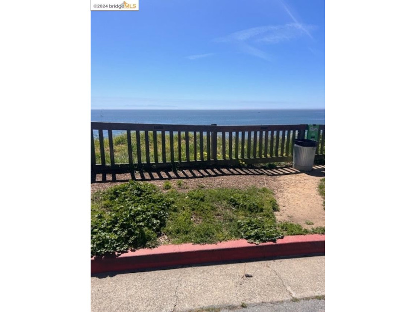 Ocean front Land above on the paved city street and ocean front - Beach Lot for sale in Capitola, California on Beachhouse.com