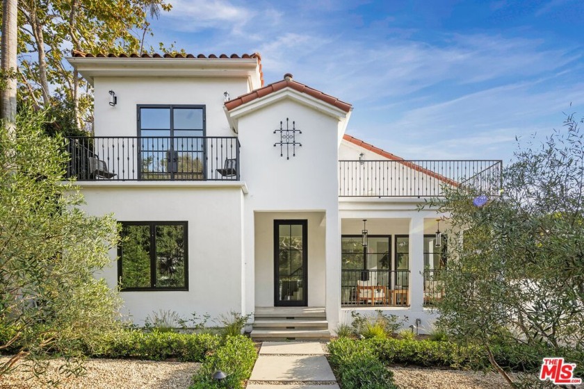 Nestled in the prestigious Santa Monica Canyon, this newly - Beach Home for sale in Santa Monica, California on Beachhouse.com